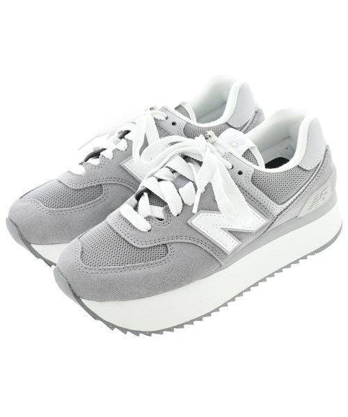 New Balance รองเท้าผ้าใบ