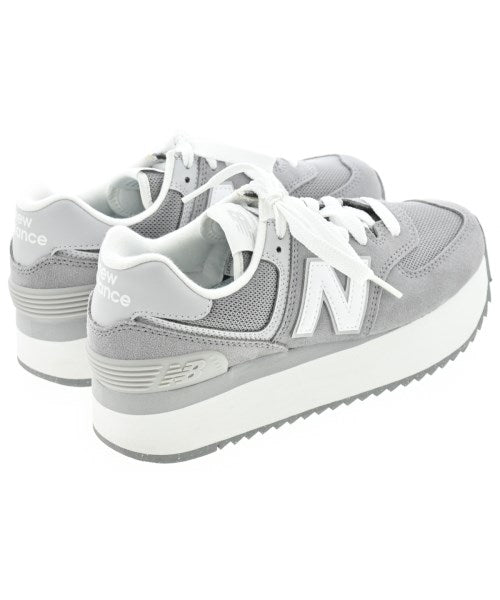 New Balance รองเท้าผ้าใบ