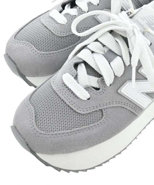 New Balance รองเท้าผ้าใบ