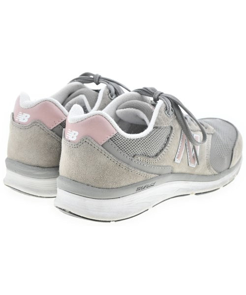 New Balance รองเท้าผ้าใบ
