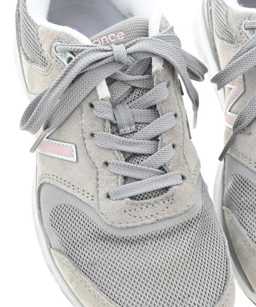 New Balance รองเท้าผ้าใบ