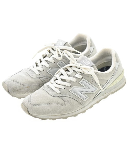 New Balance รองเท้าผ้าใบ
