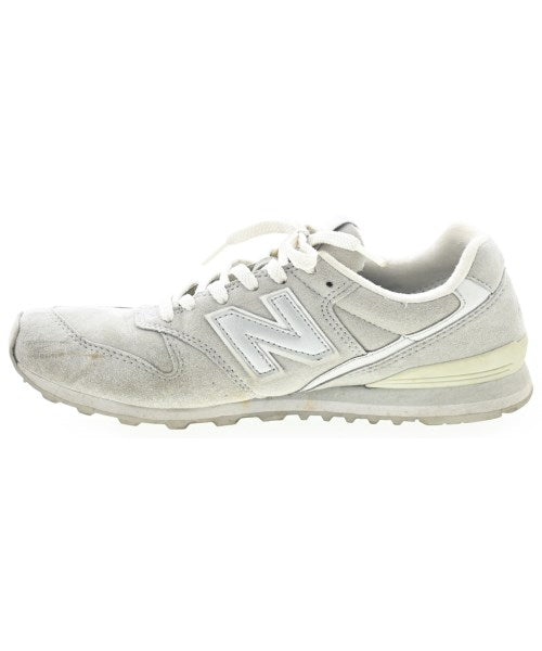 New Balance รองเท้าผ้าใบ