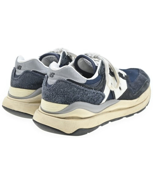 New Balance รองเท้าผ้าใบ
