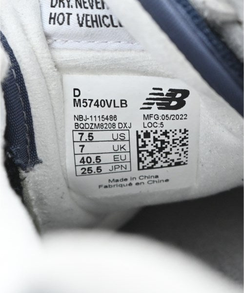 New Balance รองเท้าผ้าใบ