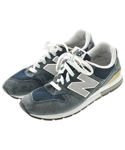 New Balance รองเท้าผ้าใบ