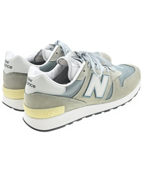 New Balance รองเท้าผ้าใบ