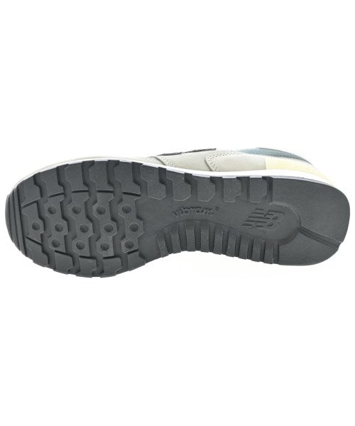 New Balance รองเท้าผ้าใบ