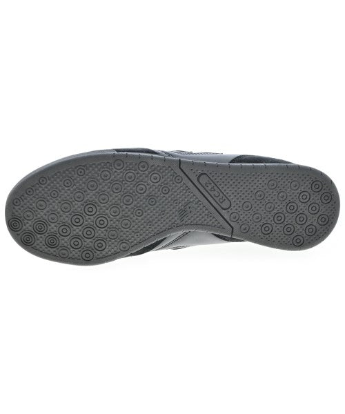 New Balance รองเท้าผ้าใบ