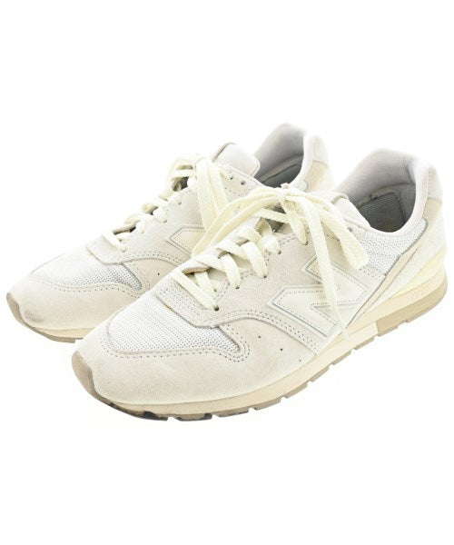 New Balance รองเท้าผ้าใบ