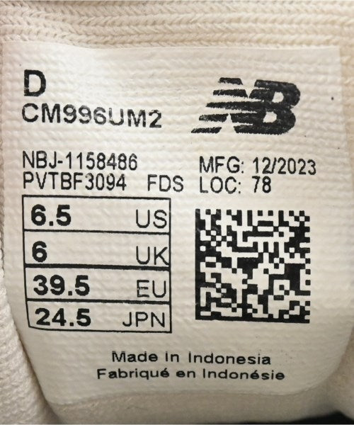 New Balance รองเท้าผ้าใบ