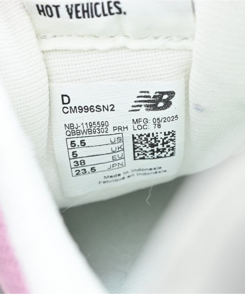 New Balance รองเท้าผ้าใบ