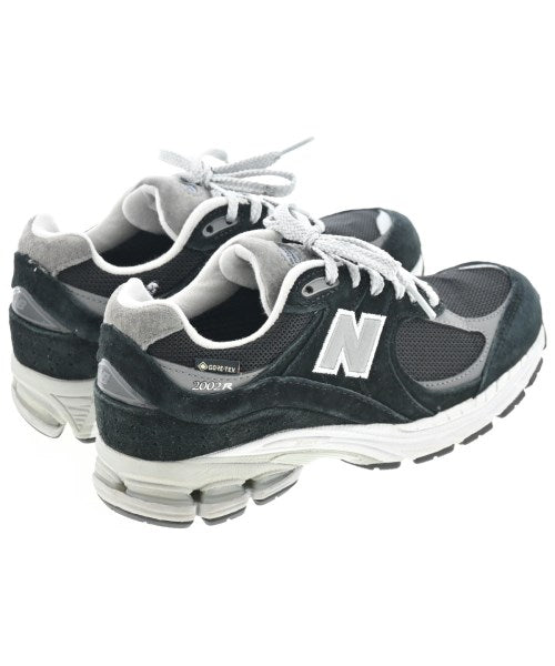 New Balance รองเท้าผ้าใบ
