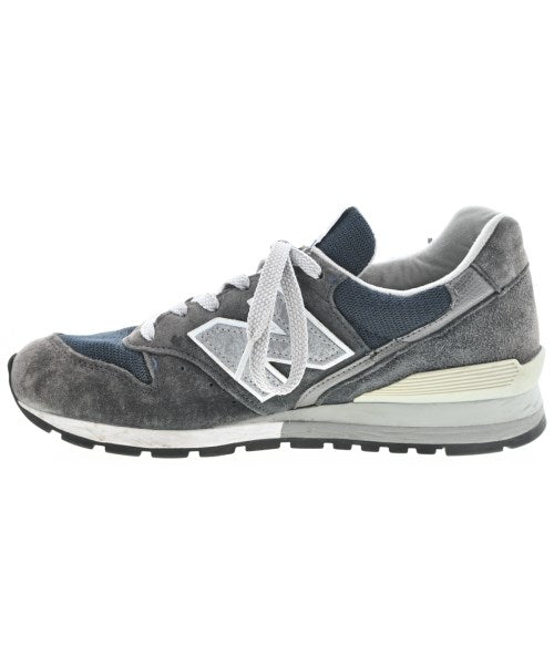 New Balance รองเท้าผ้าใบ