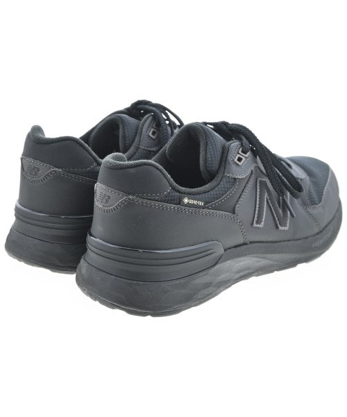 New Balance รองเท้าผ้าใบ