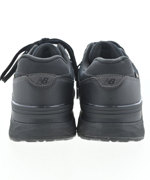 New Balance รองเท้าผ้าใบ