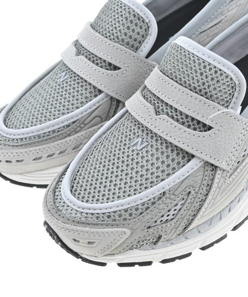 New Balance รองเท้าผ้าใบ