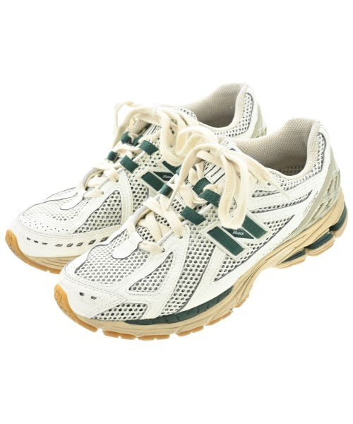 New Balance รองเท้าผ้าใบ