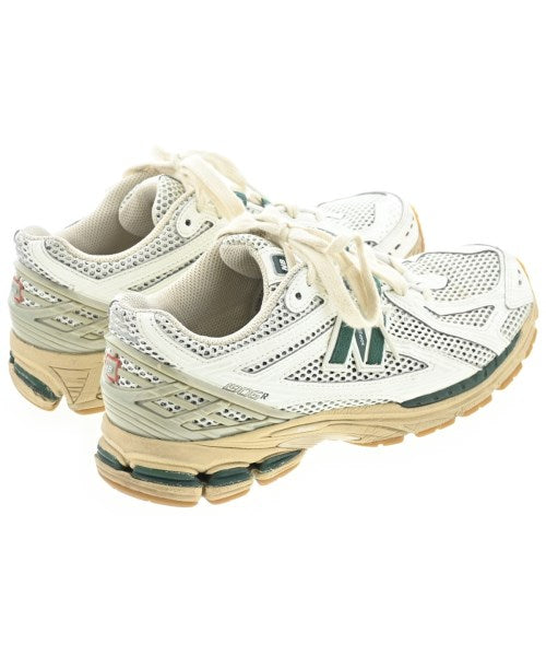 New Balance รองเท้าผ้าใบ