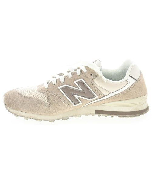 New Balance รองเท้าผ้าใบ