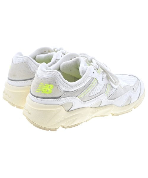 New Balance รองเท้าผ้าใบ