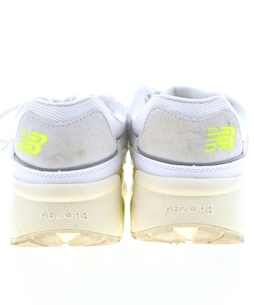 New Balance รองเท้าผ้าใบ