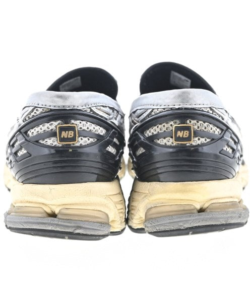 New Balance รองเท้าผ้าใบ