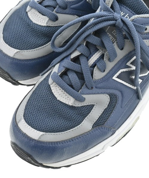 New Balance รองเท้าผ้าใบ