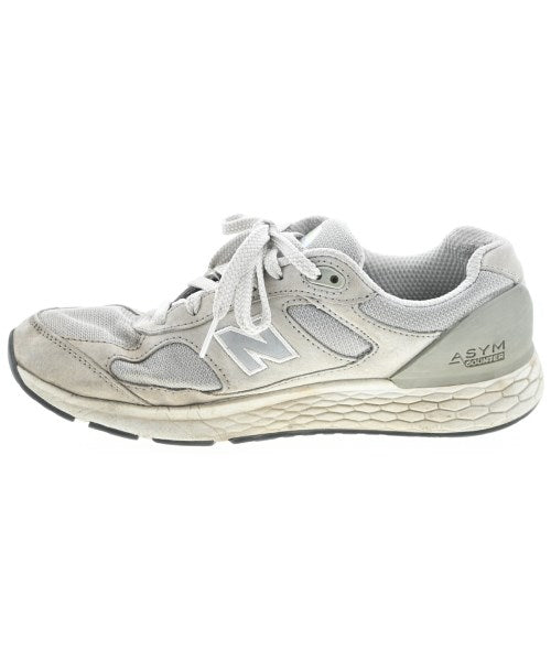 New Balance รองเท้าผ้าใบ
