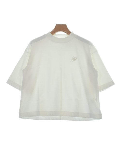 New Balance เสื้อยืด/เสื้อท็อปส์