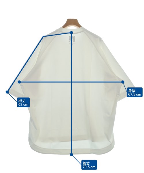 New Balance เสื้อยืด/เสื้อท็อปส์