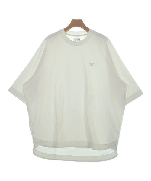 New Balance เสื้อยืด/เสื้อท็อปส์