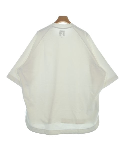 New Balance เสื้อยืด/เสื้อท็อปส์