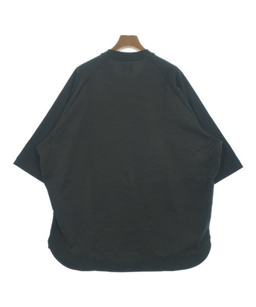 New Balance เสื้อยืด/เสื้อท็อปส์
