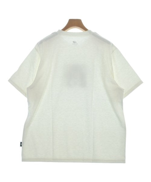 New Balance เสื้อยืด/เสื้อท็อปส์