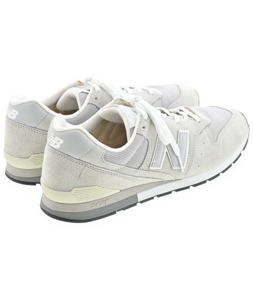 New Balance รองเท้าผ้าใบ
