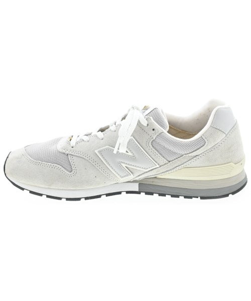 New Balance รองเท้าผ้าใบ