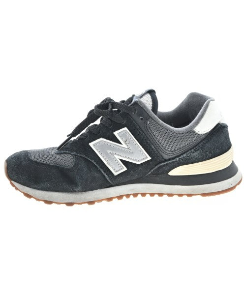 New Balance รองเท้าผ้าใบ