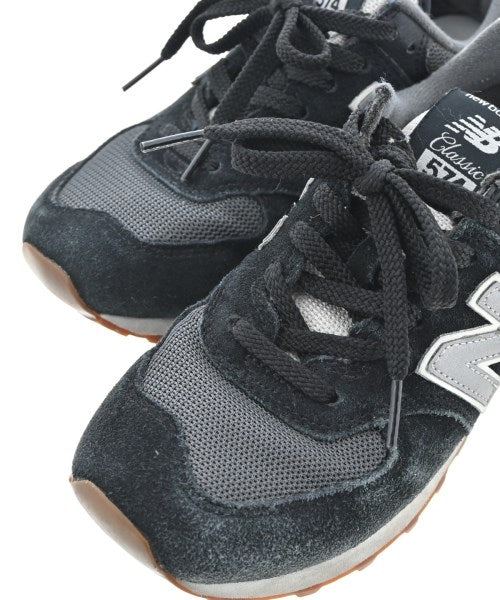 New Balance รองเท้าผ้าใบ