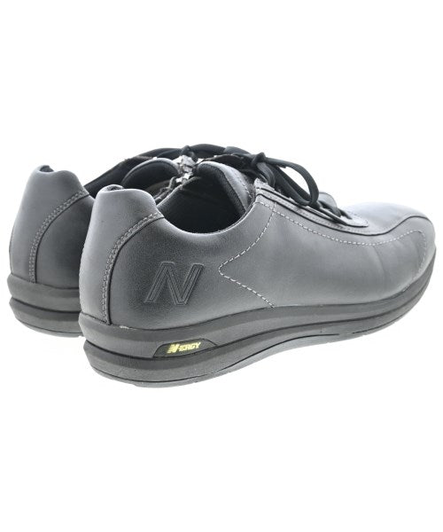 New Balance รองเท้าผ้าใบ