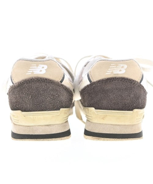 New Balance รองเท้าผ้าใบ