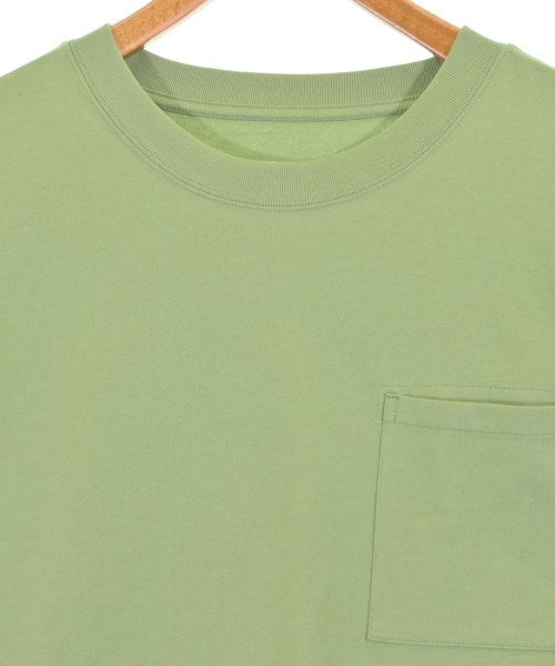 New Balance เสื้อยืด/เสื้อท็อปส์
