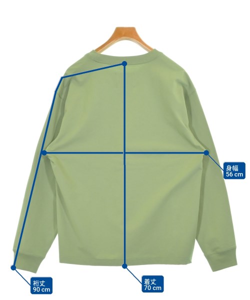 New Balance เสื้อยืด/เสื้อท็อปส์