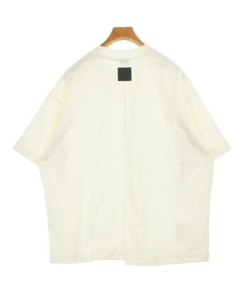 New Balance เสื้อยืด/เสื้อท็อปส์