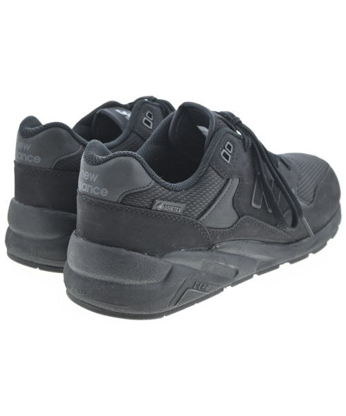 New Balance รองเท้าผ้าใบ