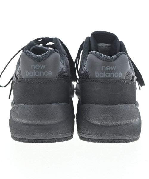 New Balance รองเท้าผ้าใบ