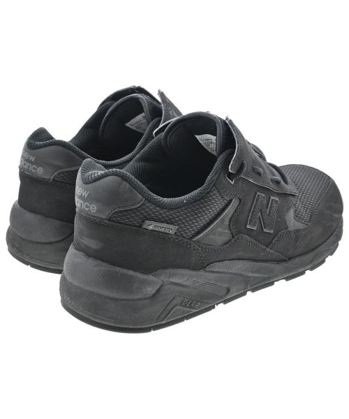 New Balance รองเท้าผ้าใบ