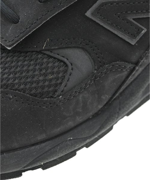 New Balance รองเท้าผ้าใบ