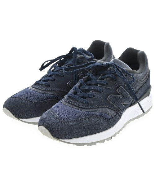 New Balance รองเท้าผ้าใบ