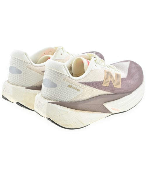 New Balance รองเท้าผ้าใบ